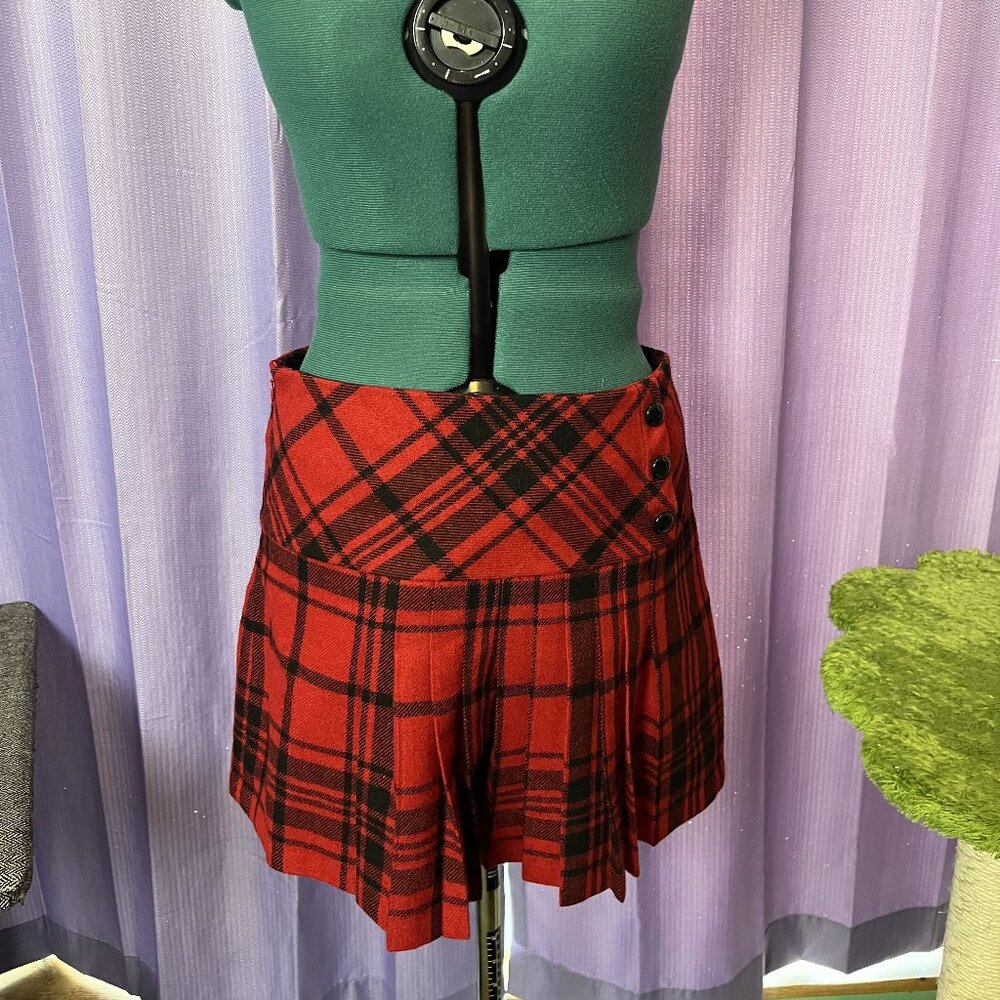 La Chapelle Red & Black Pleated Wool Skirt